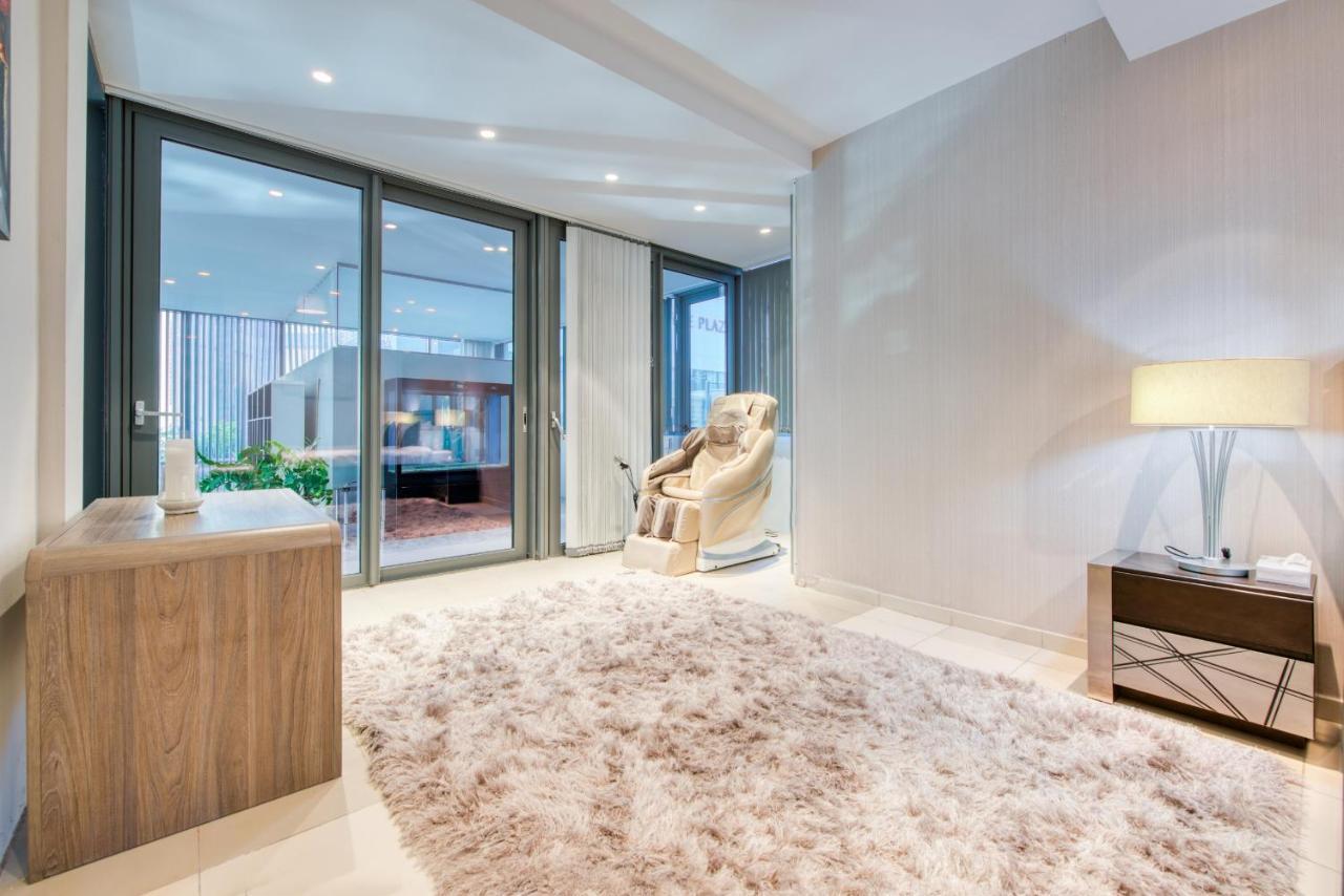 Maison Privee - Big, Bright, Luxury Marina Views Apt Next To Beach Dubai Exterior photo