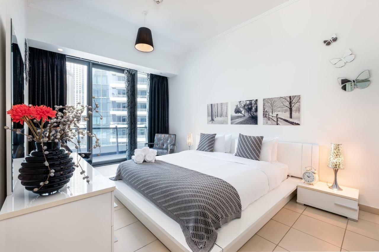 Maison Privee - Big, Bright, Luxury Marina Views Apt Next To Beach Dubai Exterior photo