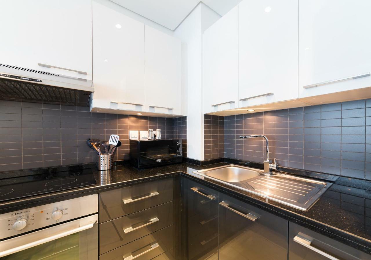 Maison Privee - Big, Bright, Luxury Marina Views Apt Next To Beach Dubai Exterior photo