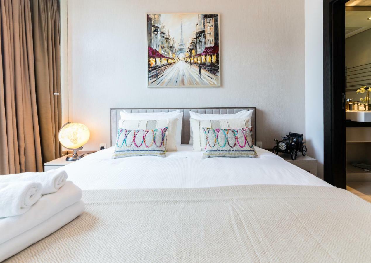 Maison Privee - Big, Bright, Luxury Marina Views Apt Next To Beach Dubai Exterior photo